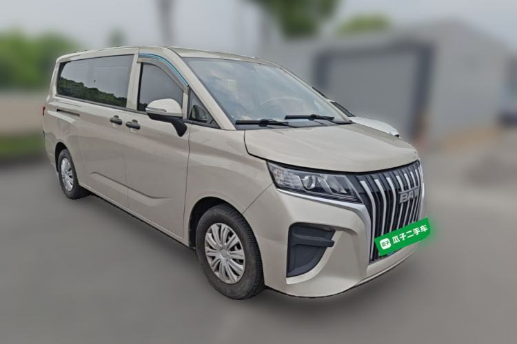 Used BAW Ruisheng Ace M7 2023 2.0L Long Wheelbase Wealth Creation Version 7 Seats Front Right 45 Deg
