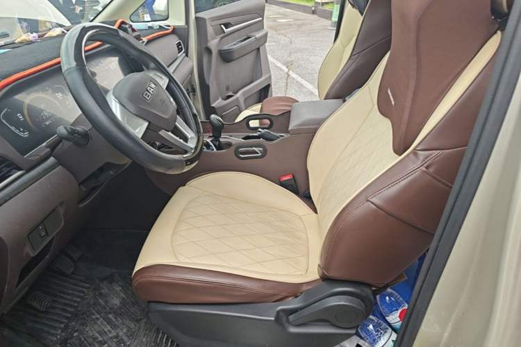 Used BAW Ruisheng Ace M7 2023 2.0L Long Wheelbase Wealth Creation Version 7 Seats Left Front Seat