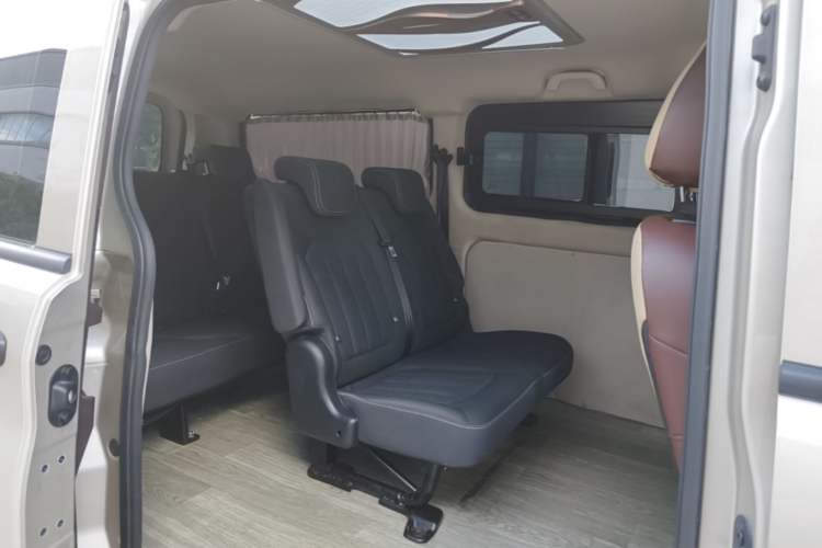Used BAW Ruisheng Ace M7 2023 2.0L Long Wheelbase Wealth Creation Version 7 Seats Left Rear Seat