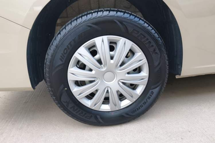 Used BAW Ruisheng Ace M7 2023 2.0L Long Wheelbase Wealth Creation Version 7 Seats Right Rear Wheel Hub