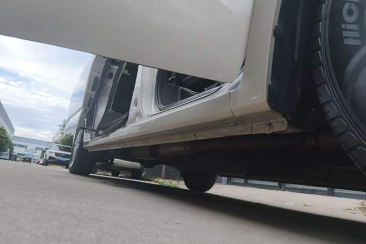 Used BAW Ruisheng Ace M7 2023 2.0L Long Wheelbase Wealth Creation Version 7 Seats Right Side Sill