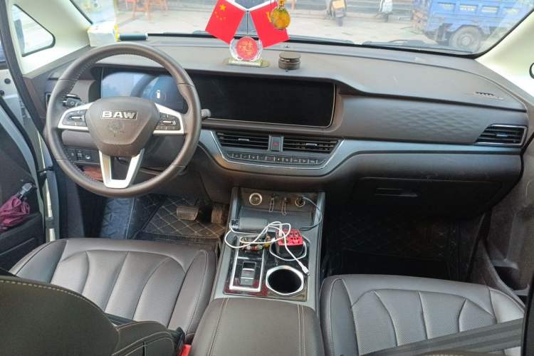 Used BAW Ruisheng Ace M7 2023 2.0L Automatic Long-wheelbase Business Version 7 Seats Center Console