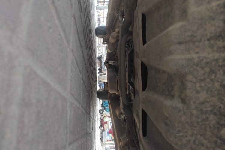 Used BAW Ruisheng Ace M7 2023 2.0L Long-wheelbase Executive Version 7 Seats Chassis Front