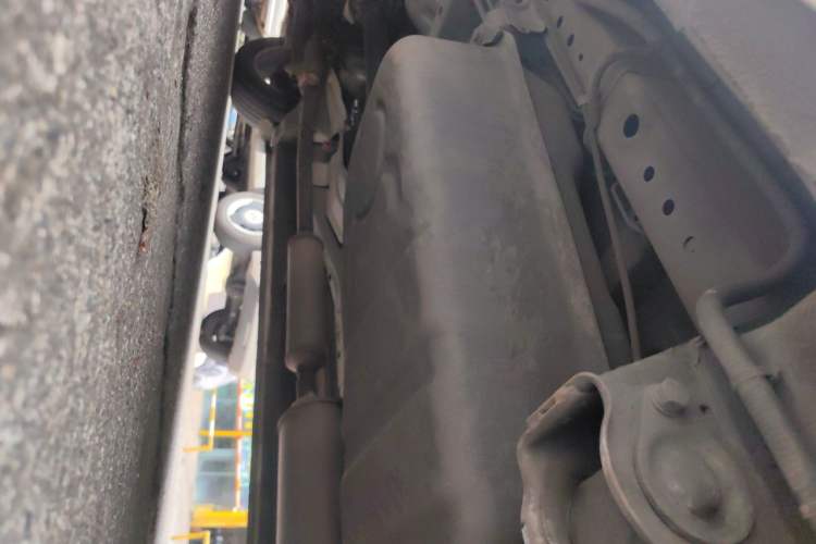 Used BAW Ruisheng Ace M7 2023 2.0L Automatic Long-wheelbase Business Version 7 Seats Chassis Rear Left