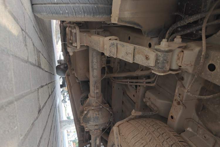 Used BAW Ruisheng Ace M7 2023 2.0L Long-wheelbase Executive Version 7 Seats Chassis Rear Left
