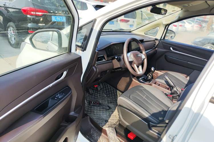 Used BAW Ruisheng Ace M7 2023 1.6L Standard Wheelbase Wealth Creation Version 7 Seats Driver Seat