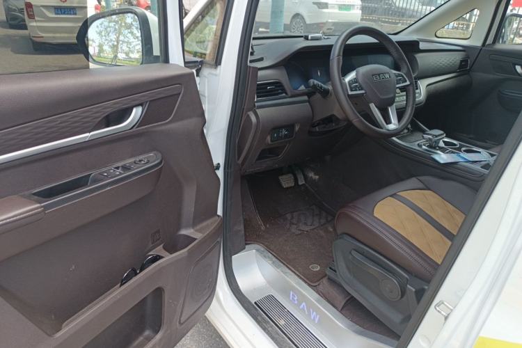 Used BAW Ruisheng Ace M7 2023 2.0L Automatic Long Wheelbase Enjoyment Version 7 Seats Driver Seat