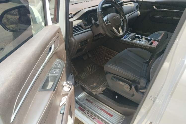 Used BAW Ruisheng Ace M7 2023 2.0L Automatic Long Wheelbase Enjoyment Version 7 Seats Driver Seat