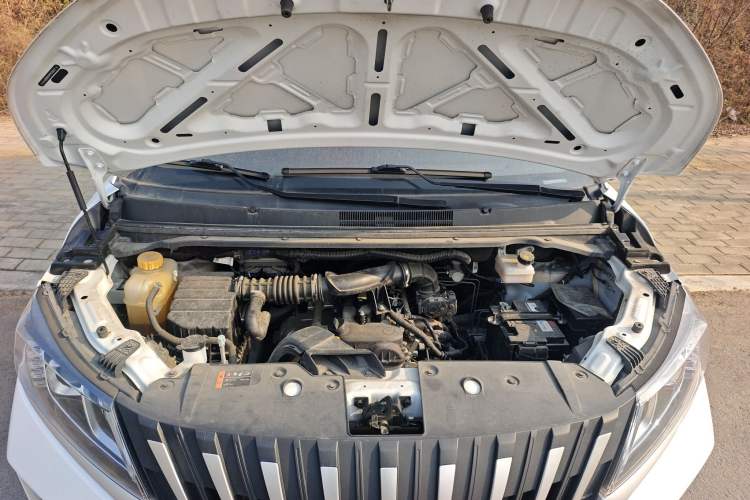 Used BAW Ruisheng Ace M7 2023 1.6L Standard Wheelbase Wealth Creation Version 7 Seats Engine Bay