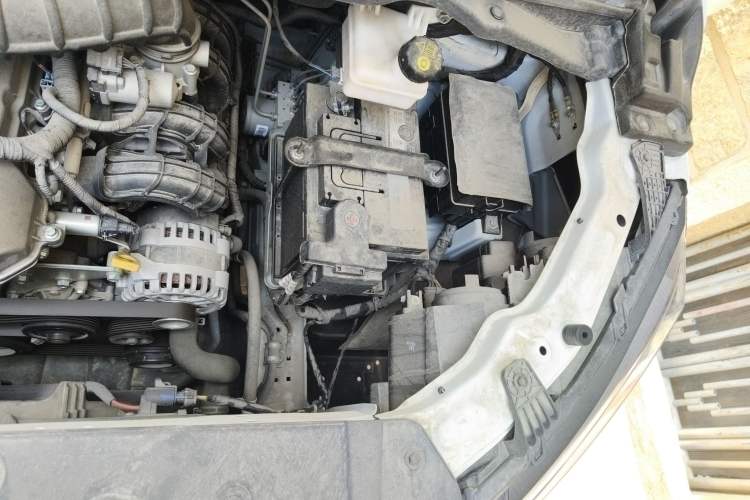 Used BAW Ruisheng Ace M7 2023 2.0L Automatic Long Wheelbase Enjoyment Version 7 Seats Engine Bay Left