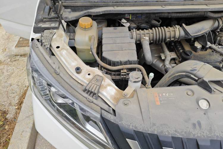 Used BAW Ruisheng Ace M7 2023 1.6L Standard Wheelbase Wealth Creation Model 5 Seats Engine Bay Right