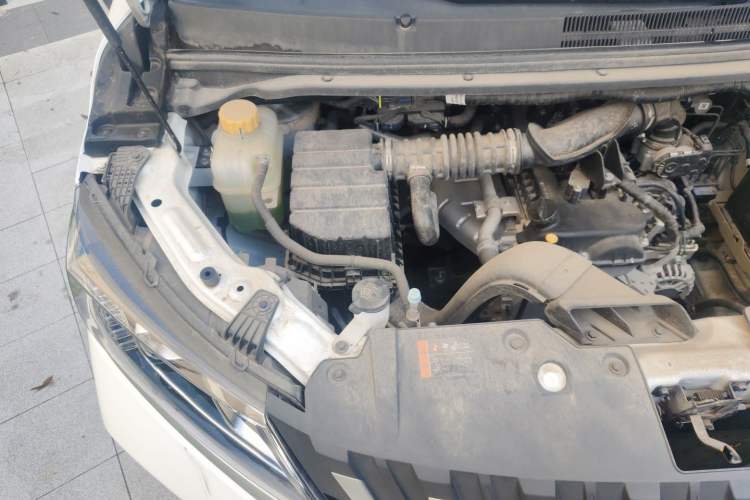 Used BAW Ruisheng Ace M7 2023 1.6L Standard Wheelbase Wealth Creation Version 7 Seats Engine Bay Right