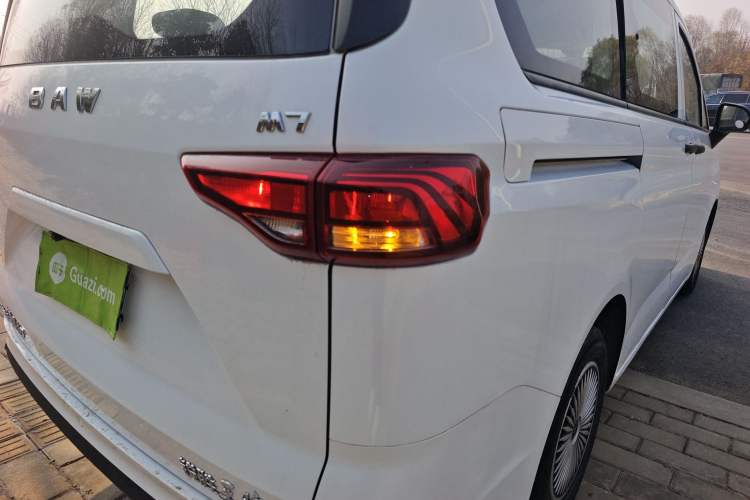 Used BAW Ruisheng Ace M7 2023 1.6L Standard Wheelbase Wealth Creation Version 7 Seats Exterior 6
