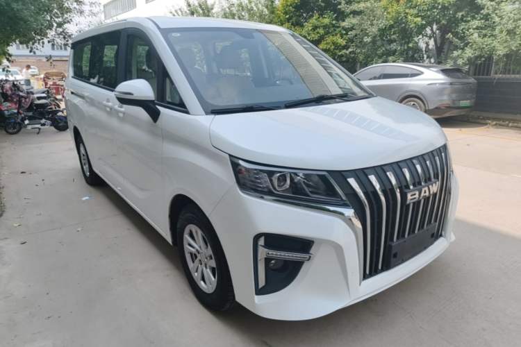 Used BAW Ruisheng Ace M7 2023 2.0L Long-wheelbase Business Version 7 Seats Front Right 45 Deg