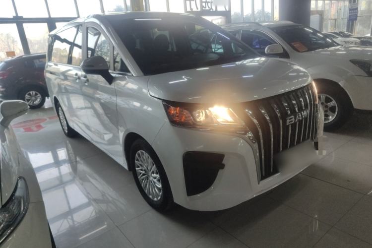 Used BAW Ruisheng Ace M7 2023 2.0L Automatic Long Wheelbase Enjoyment Version 7 Seats Front Right 45 Deg