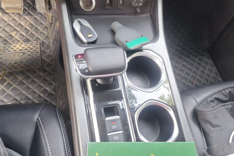 Used BAW Ruisheng Ace M7 2023 2.0L Automatic Long Wheelbase Enjoyment Version 7 Seats Gear Lever