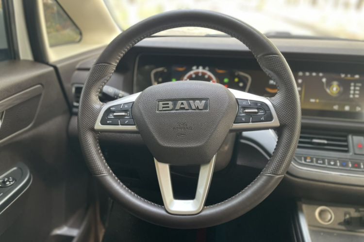 Used BAW Ruisheng Ace M7 2023 2.0L Automatic Long Wheelbase Business Version 9 Seats Interior 10