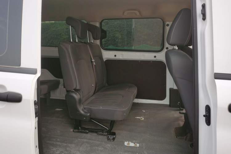 Used BAW Ruisheng Ace M7 2023 2.0L Long Wheelbase Wealth Creation Version 7 Seats Interior 2