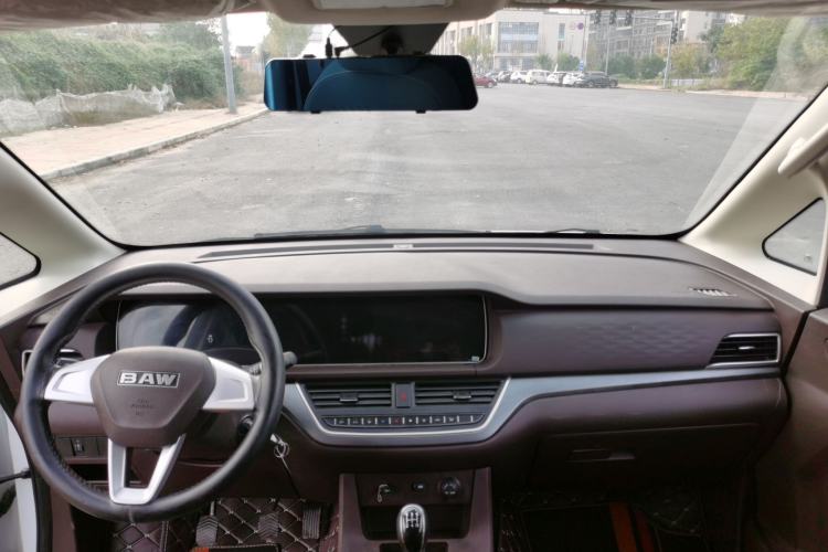 Used BAW Ruisheng Ace M7 2023 2.0L Long Wheelbase Wealth Creation Version 7 Seats Interior 3