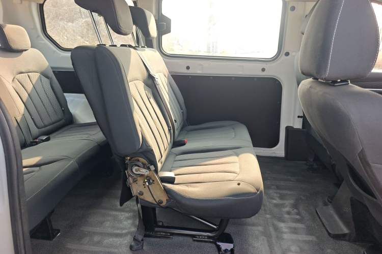 Used BAW Ruisheng Ace M7 2023 1.6L Standard Wheelbase Wealth Creation Version 7 Seats Interior 4