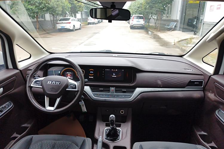 Used BAW Ruisheng Ace M7 2023 2.0L Long Wheelbase Enjoyment Version 7 Seats Interior 4
