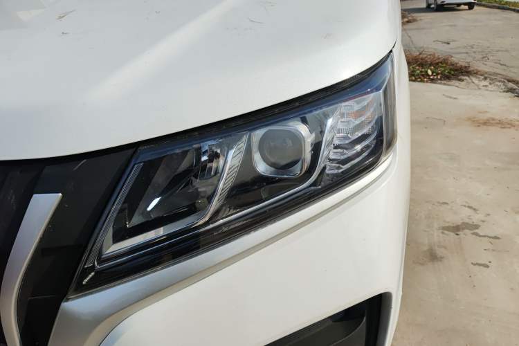 Used BAW Ruisheng Ace M7 2023 1.6L Standard Wheelbase Wealth Creation Version 7 Seats Left Front Headlight