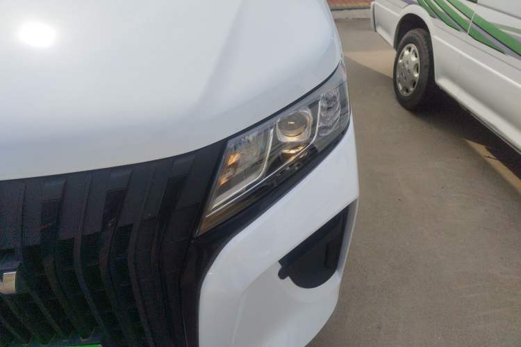 Used BAW Ruisheng Ace M7 2023 2.0L Long Wheelbase Entrepreneur Edition 2 Seats Left Front Headlight