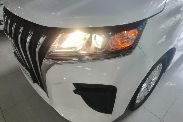 Used BAW Ruisheng Ace M7 2023 2.0L Automatic Long Wheelbase Enjoyment Version 7 Seats Left Front Headlight