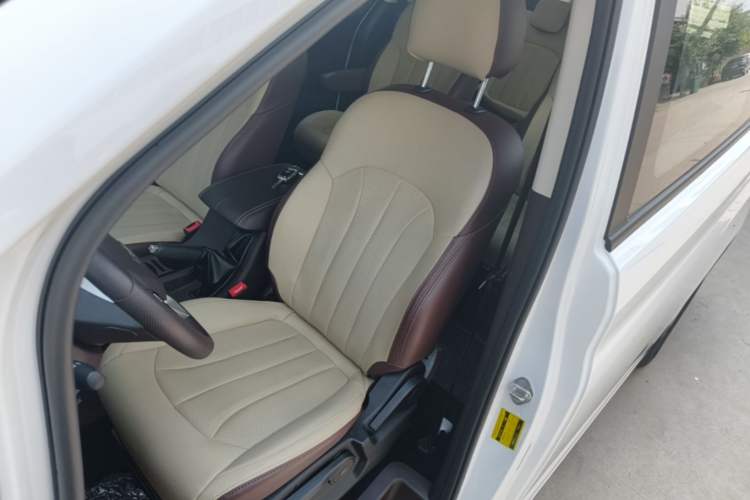 Used BAW Ruisheng Ace M7 2023 2.0L Long-wheelbase Business Version 7 Seats Left Front Seat