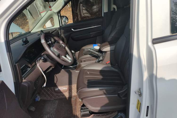 Used BAW Ruisheng Ace M7 2023 2.0L CNG Long Wheelbase Wealth Creation Version 7-seater Left Front Seat