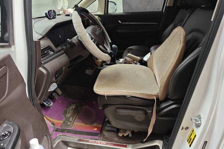 Used BAW Ruisheng Ace M7 2023 2.0L Long-wheelbase Business Version 7 Seats Left Front Seat