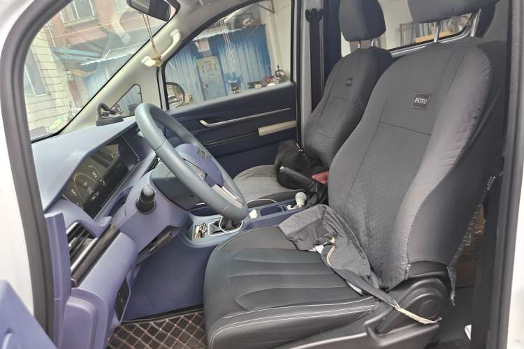 Used BAW Ruisheng Ace M7 2023 1.6L Standard Wheelbase Wealth Creation Version 7 Seats Left Front Seat