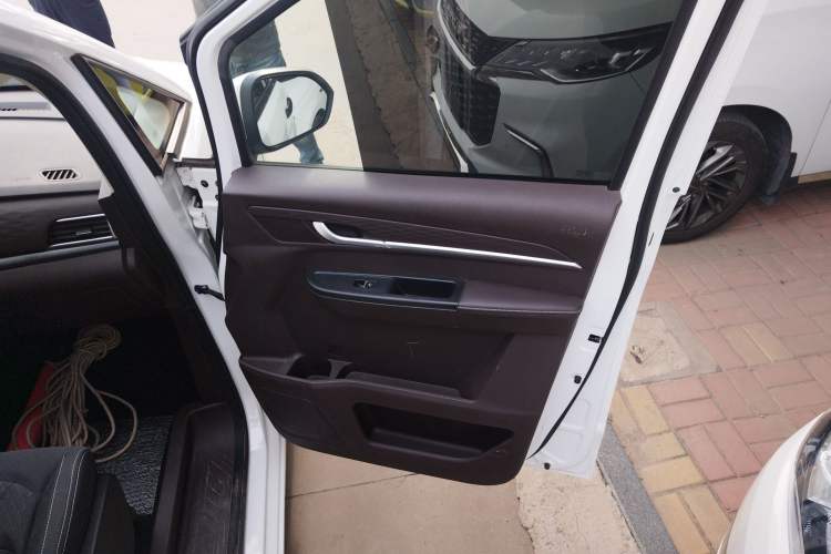 Used BAW Ruisheng Ace M7 2023 2.0L Long Wheelbase Entrepreneur Edition 2 Seats Right Front Door Interior