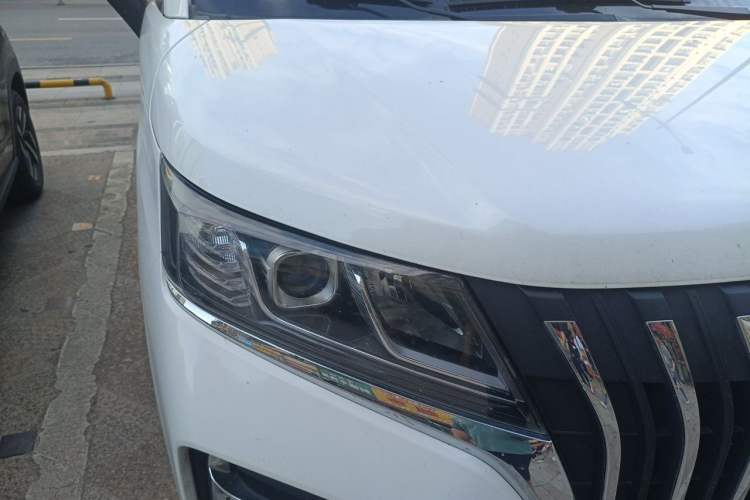 Used BAW Ruisheng Ace M7 2023 2.0L Automatic Long-wheelbase Business Version 7 Seats Right Front Headlight