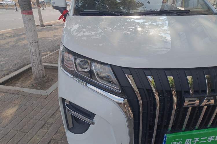 Used BAW Ruisheng Ace M7 2023 2.0L Long-wheelbase Executive Version 7 Seats Right Front Headlight