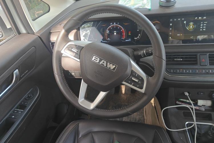 Used BAW Ruisheng Ace M7 2023 2.0L Long-wheelbase Executive Version 7 Seats Steering Wheel