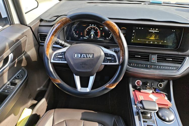 Used BAW Ruisheng Ace M7 2023 2.0L Automatic Long-wheelbase Business Version 7 Seats Steering Wheel