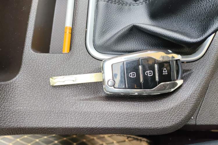 Used BAW Ruisheng Ace M7 2023 1.6L Standard Wheelbase Wealth Creation Version 7 Seats Vehicle Key