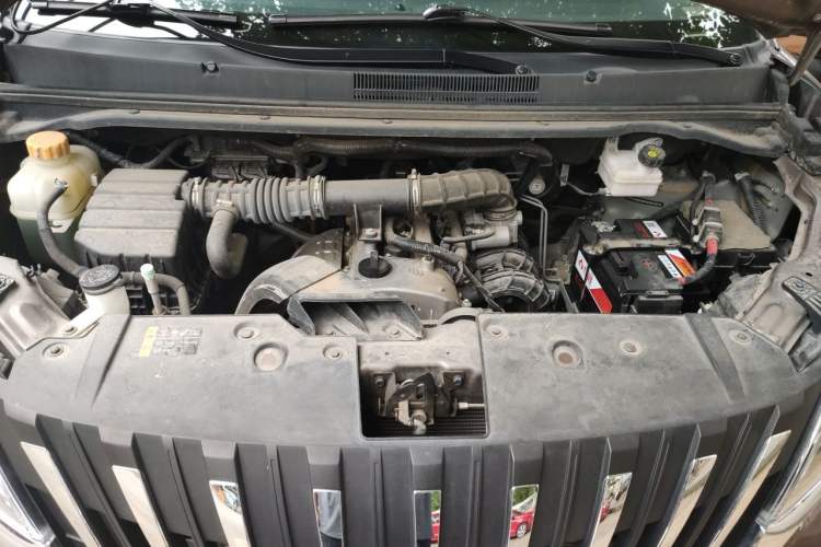 Used BAW Ruisheng Ace M7 2023 2.0L Automatic Long-wheelbase Business Version 7 Seats Engine Bay