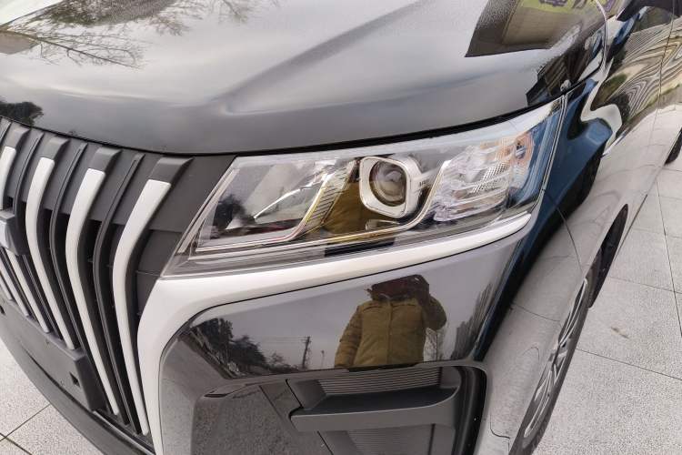 Used BAW Ruisheng Ace M7 2024 2.0L Long Wheelbase Wealth Creation Version 7 Seats Left Front Headlight