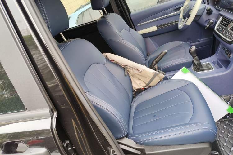 Used BAW Ruisheng Ace M7 2024 2.0L Long Wheelbase Wealth Creation Version 7 Seats Right Front Seat