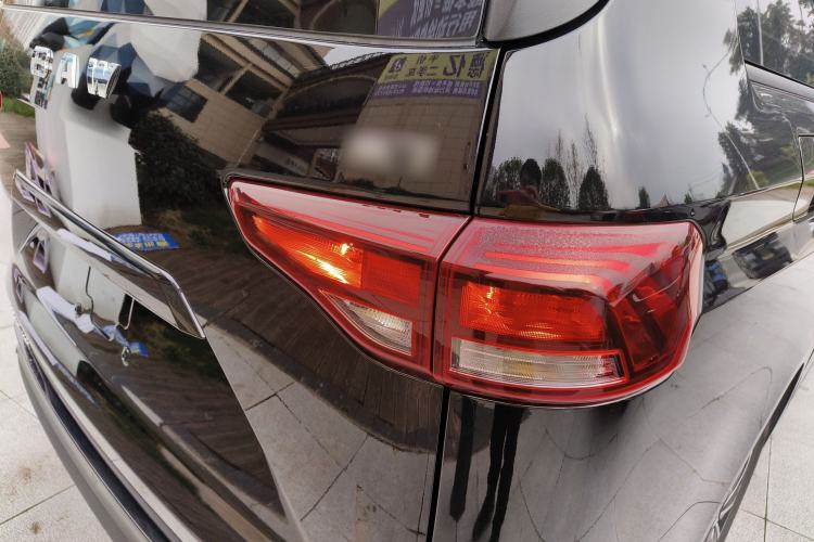 Used BAW Ruisheng Ace M7 2024 2.0L Long Wheelbase Wealth Creation Version 7 Seats Right Rear Taillight