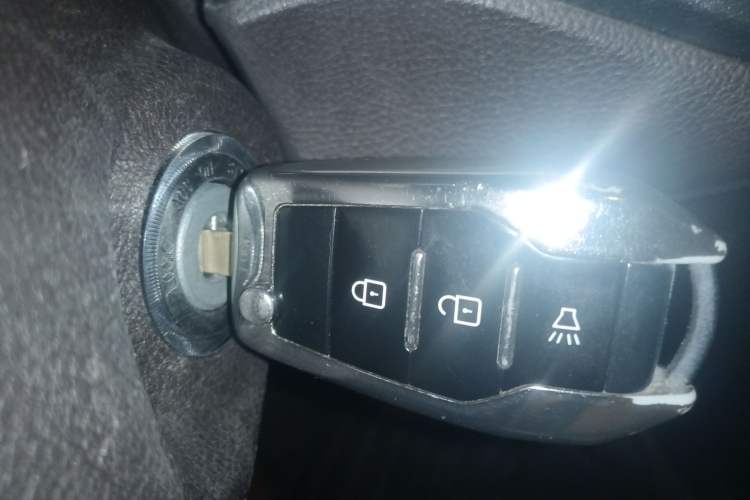 Used BAW Ruisheng Ace M7 2024 2.0L CNG Advanced Commercial Version 9 Seats Interior 1