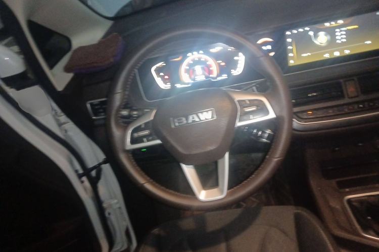 Used BAW Ruisheng Ace M7 2024 2.0L CNG Advanced Commercial Version 9 Seats Steering Wheel