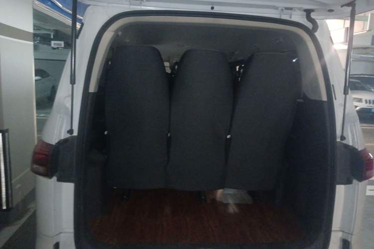 Used BAW Ruisheng Ace M7 2024 2.0L CNG Advanced Commercial Version 9 Seats Trunk