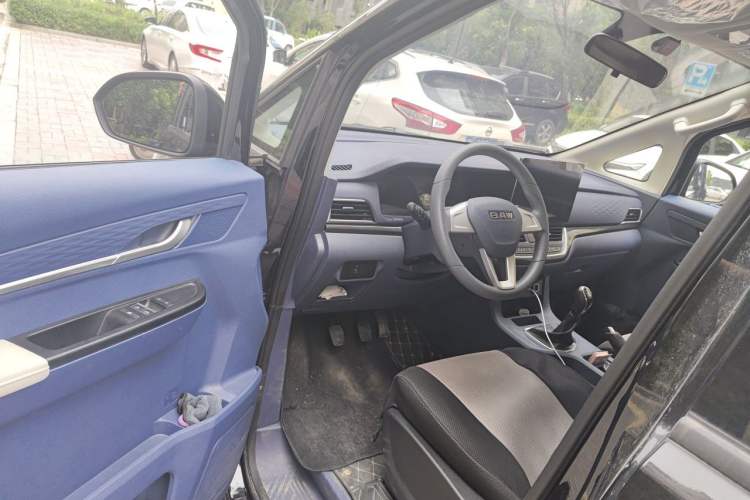 Used BAW Ruisheng Ace M7 2025 1.6L Manual Standard Wheelbase Luxury Version 7 Seats Driver Seat