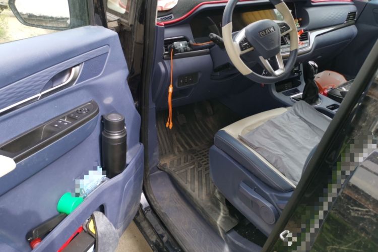 Used BAW Ruisheng Ace M7 2025 2.0L CNG Mid-Range Commercial Luxury Version 9 Seats Driver Seat