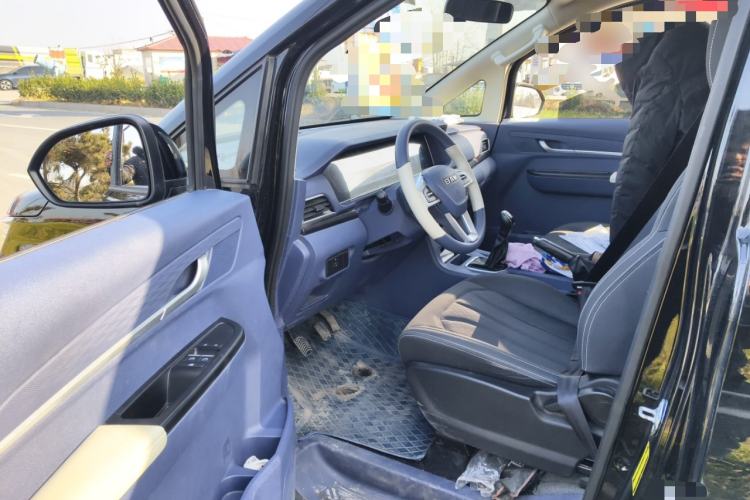 Used BAW Ruisheng Ace M7 2025 2.0L Manual Long Wheelbase Comfort Version 6/7 Seats Driver Seat