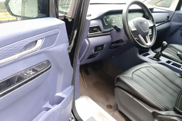 Used BAW Ruisheng Ace M7 2025 1.6L Manual Long Wheelbase Comfort Version 6/7 Seats Driver Seat