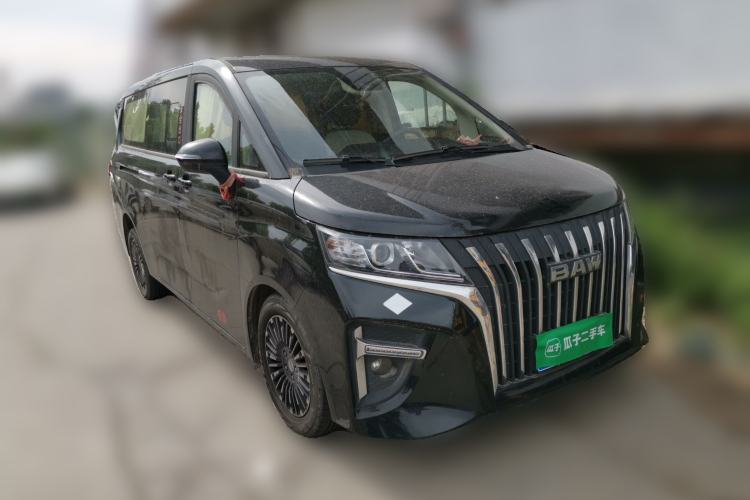 Used BAW Ruisheng Ace M7 2025 2.0L CNG Mid-Range Commercial Luxury Version 9 Seats Front Right 45 Deg